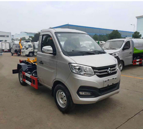 国六长安钩臂垃圾车 国六长安钩臂垃圾车