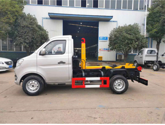 国六长安钩臂垃圾车 国六长安钩臂垃圾车