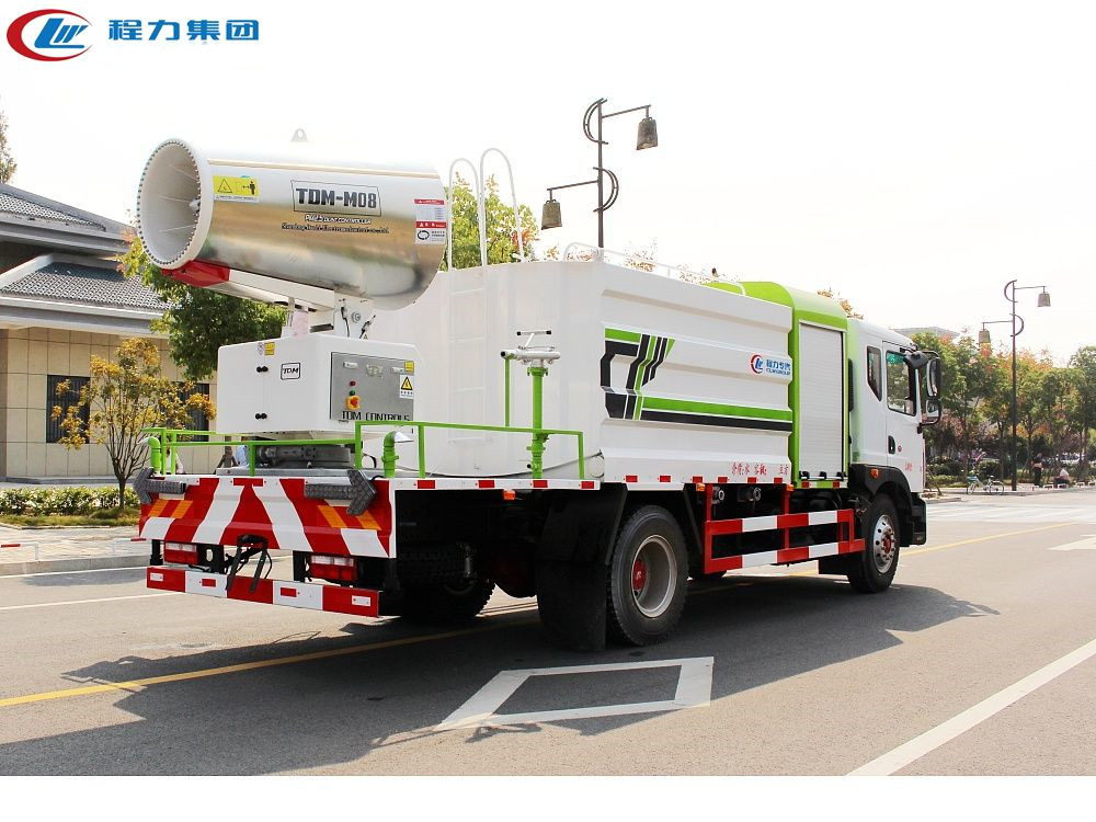 东风雾炮车 东风雾炮车