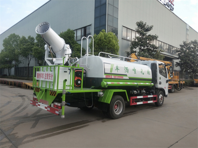 5吨洒水车 5吨洒水车