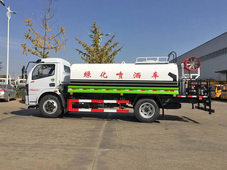 雾炮洒水车 雾炮洒水车