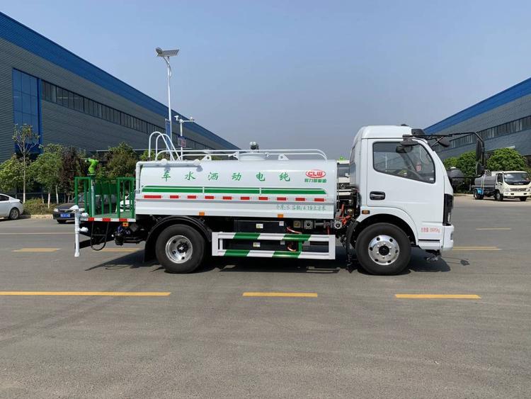 电动洒水车 电动洒水车