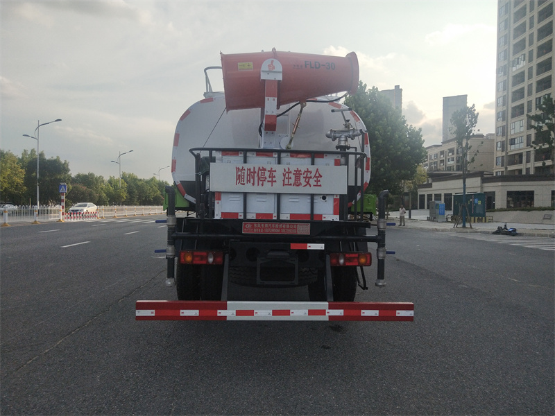 东风天锦12吨雾炮洒水车 东风天锦12吨雾炮洒水车