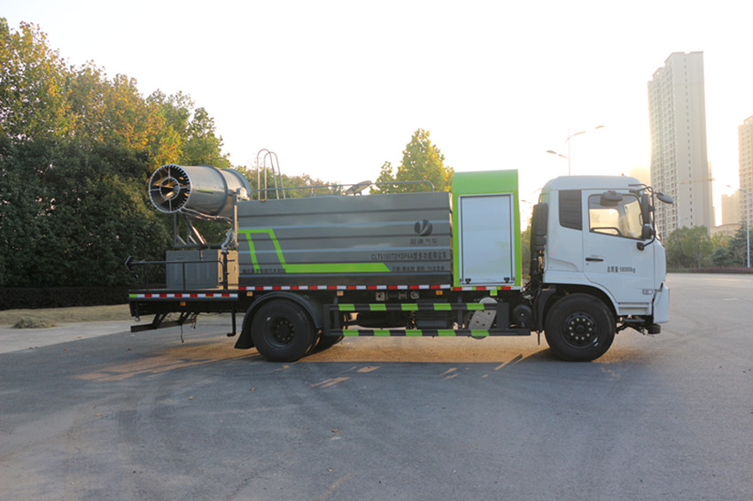 东风天锦大型雾炮车 东风天锦大型雾炮车