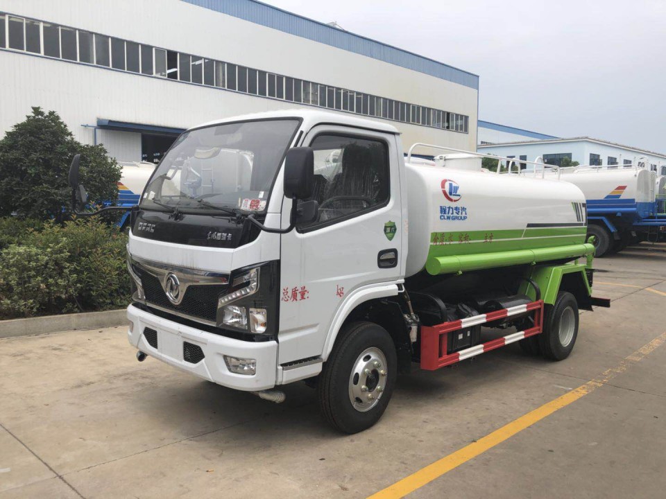 5吨东风洒水车 5吨东风洒水车