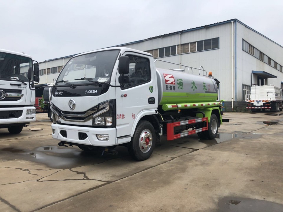 小多利卡5吨洒水车 小多利卡5吨洒水车