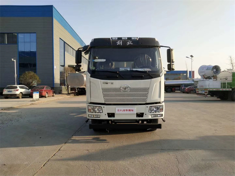 12吨解放雾炮车图片 12吨解放雾炮车图片