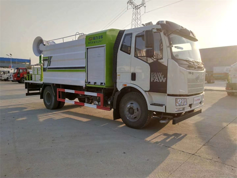 12吨解放雾炮车图片 12吨解放雾炮车图片