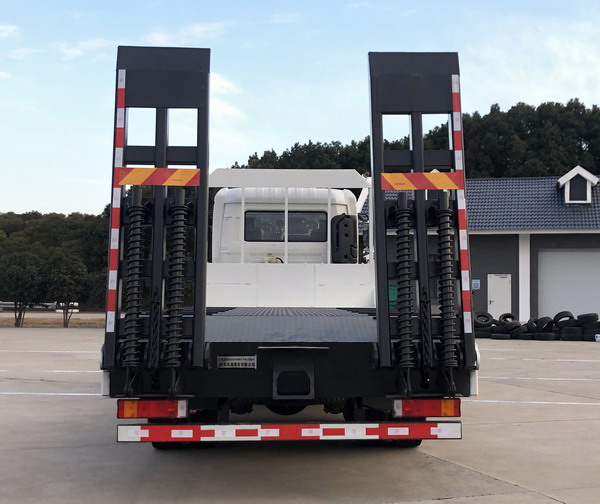 ������DFH5250TPBBX1��ƽ�����䳵