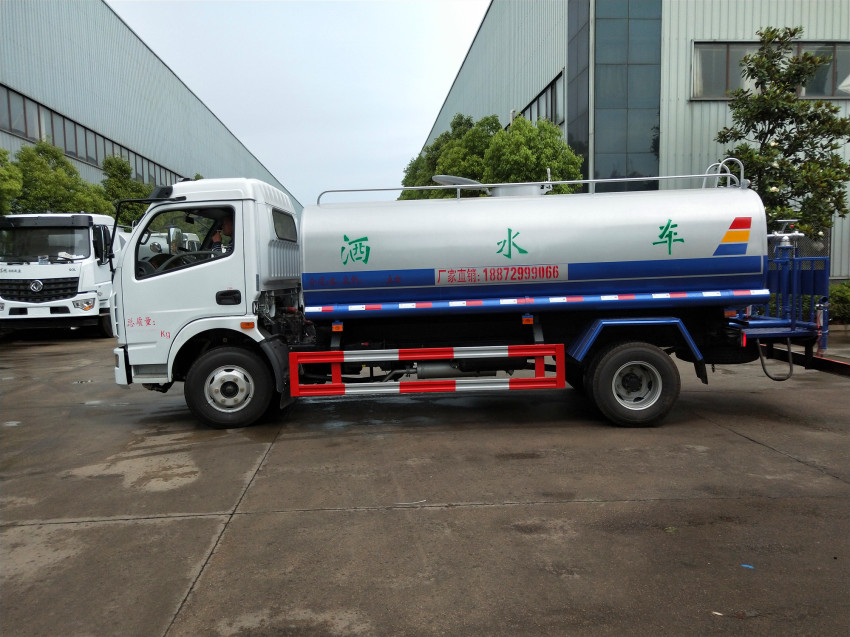 洒水车价格多少钱一辆哪里有卖-湖北程力洒水车生产厂家 洒水车价格多少钱一辆哪里有卖-湖北程力洒水车生产厂家