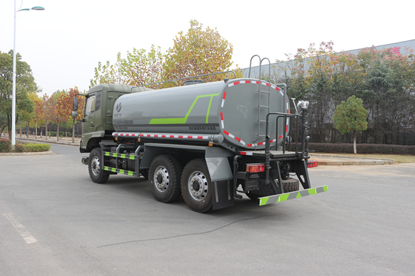 东风洒水车 东风洒水车
