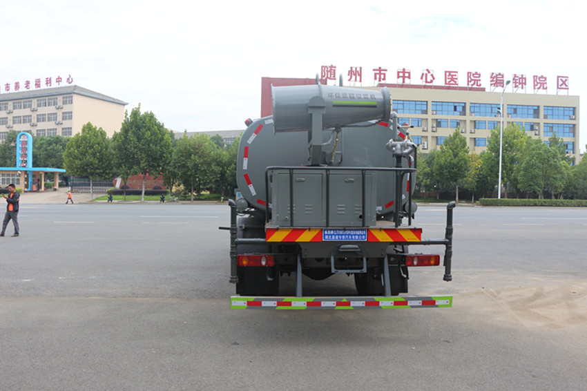15吨洒水车 15吨洒水车