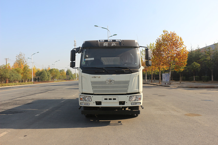 10吨洒水车 10吨洒水车