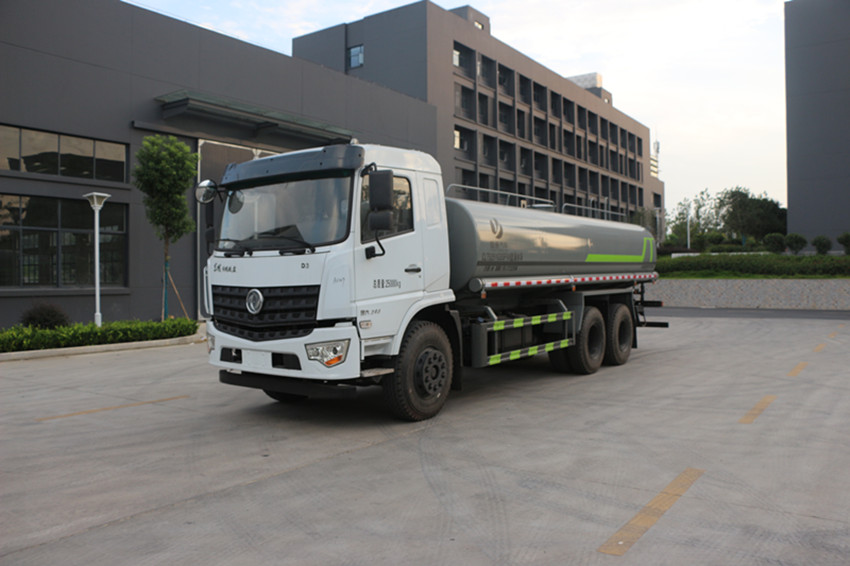 20吨洒水车 20吨洒水车