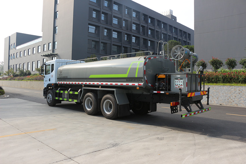 公路洒水车 公路洒水车