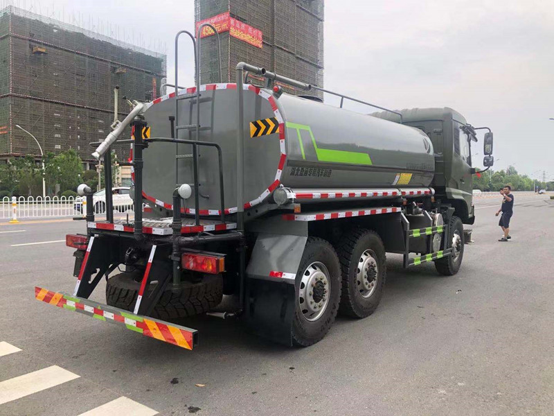 道路洒水车 道路洒水车