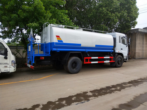 公路用洒水车 公路用洒水车