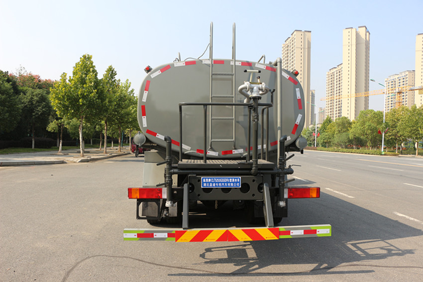 20方洒水车 20方洒水车