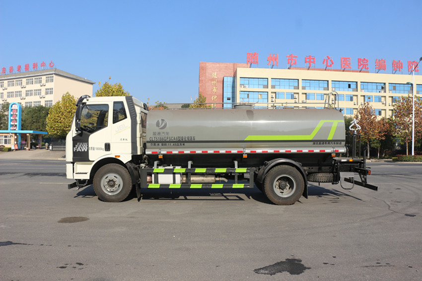 10吨洒水车 10吨洒水车