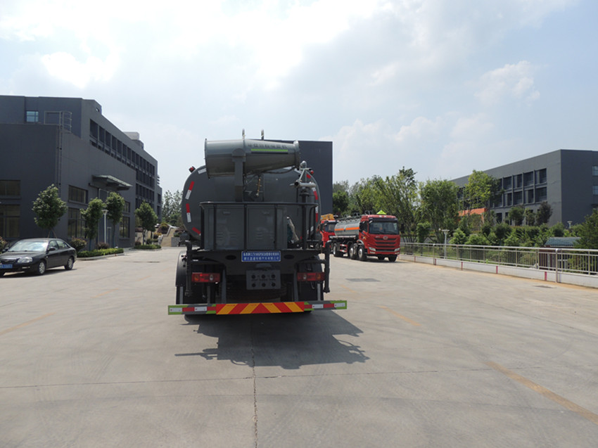 12方洒水车 12方洒水车