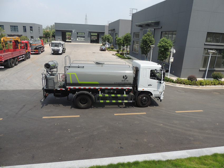 12方洒水车 12方洒水车