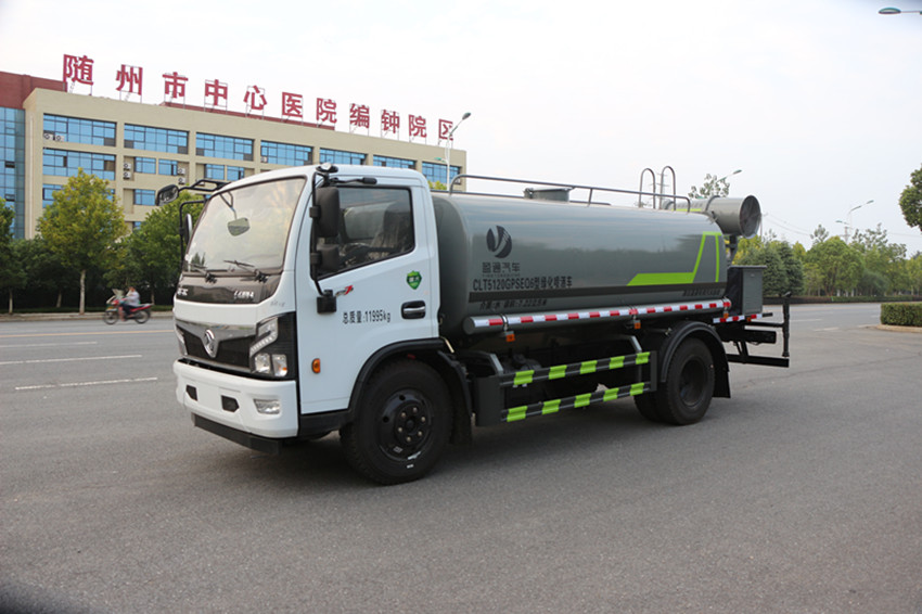 公路工程洒水车 公路工程洒水车