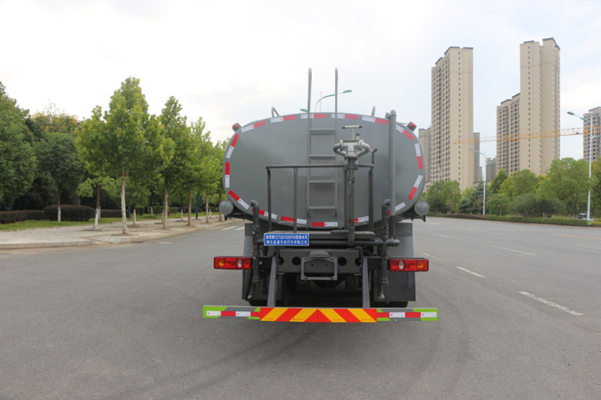 公路洒水车 公路洒水车