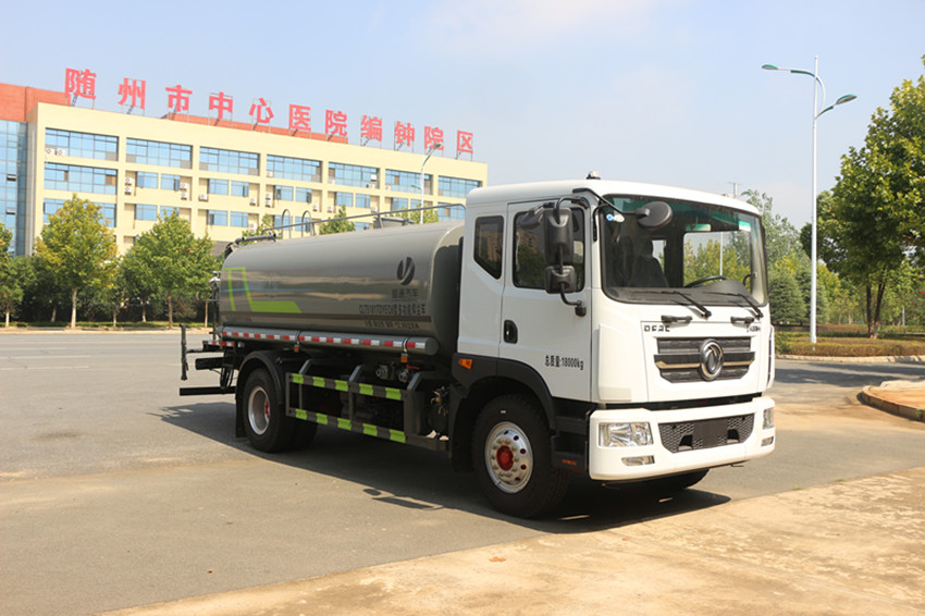 15吨洒水车 15吨洒水车