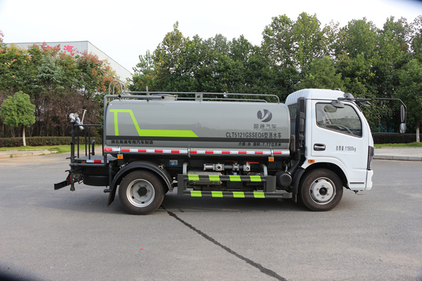 10方的洒水车 10方的洒水车