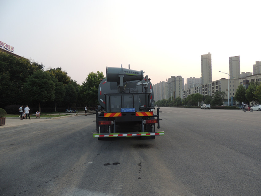 高速公路洒水车 高速公路洒水车