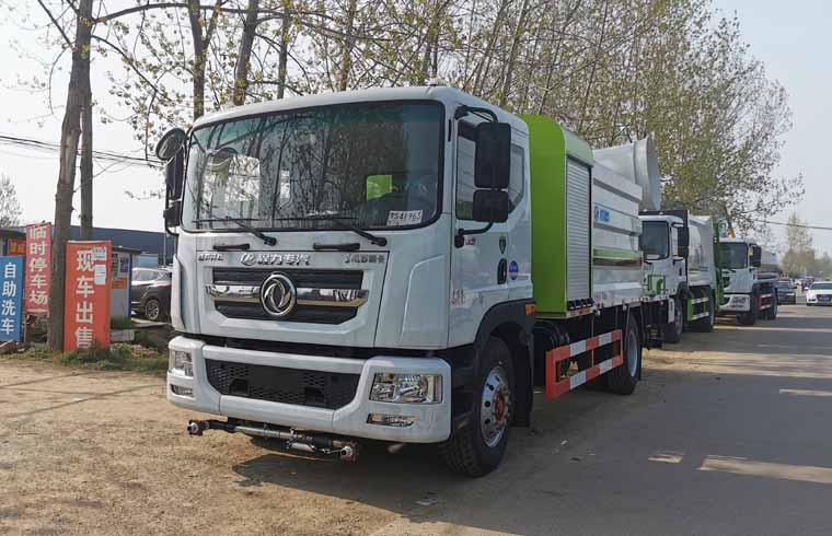 10吨洒水车 10吨洒水车