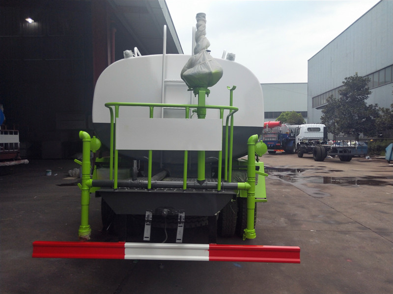 东风洒水车 东风洒水车