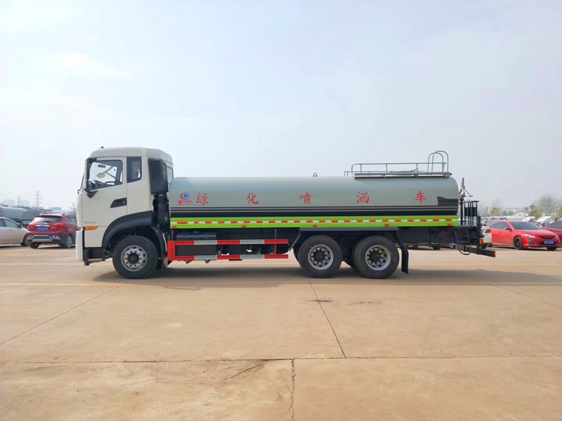 二十方洒水车 二十方洒水车
