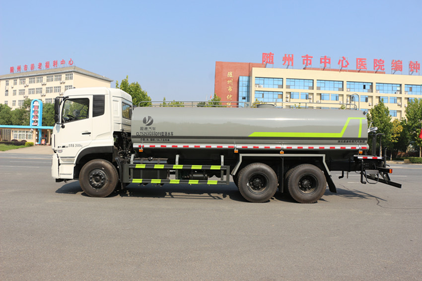 东风天龙后双桥洒水车 东风天龙后双桥洒水车