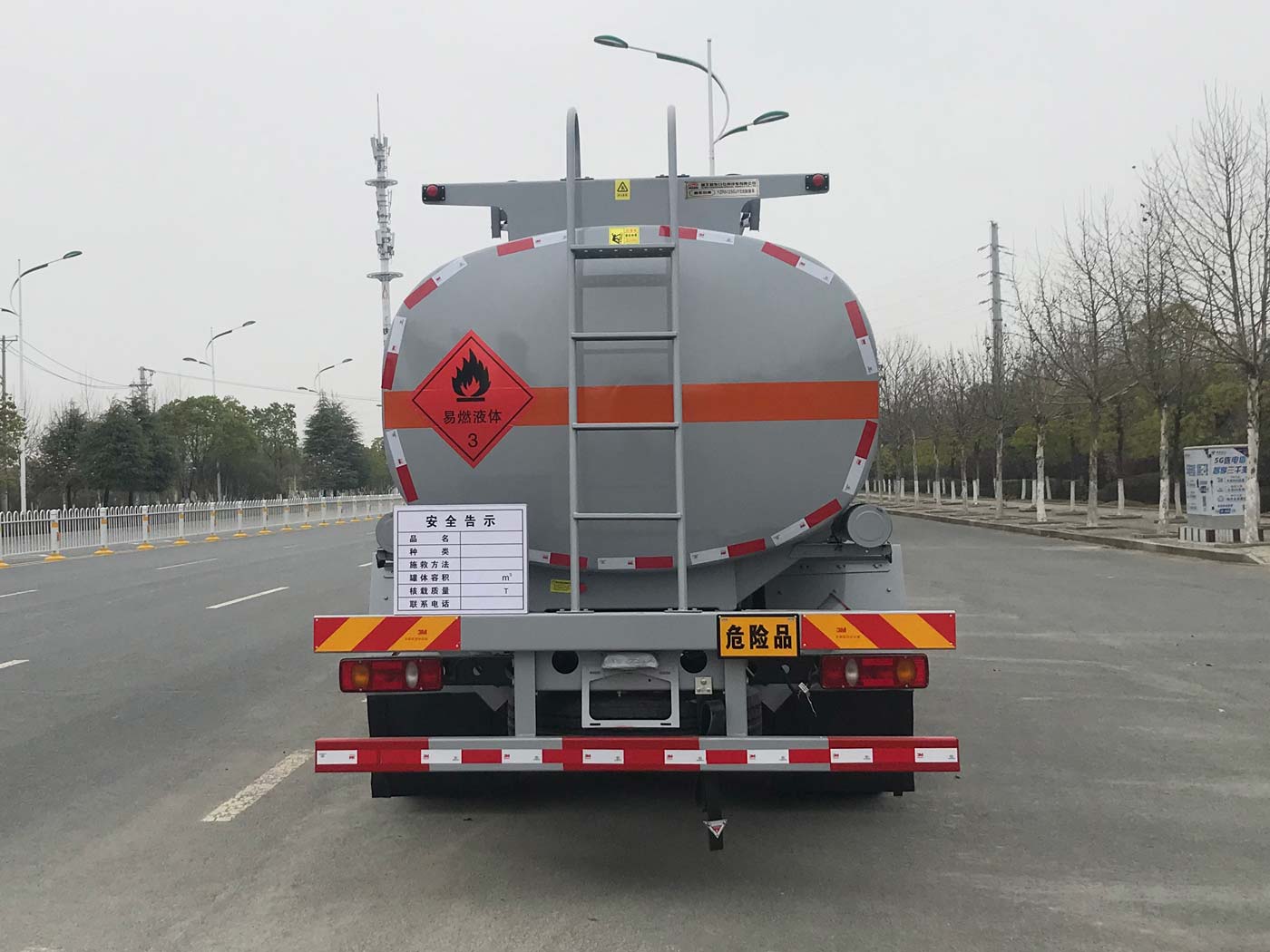 �¶�����YZR5181GYYD6�����ͳ�