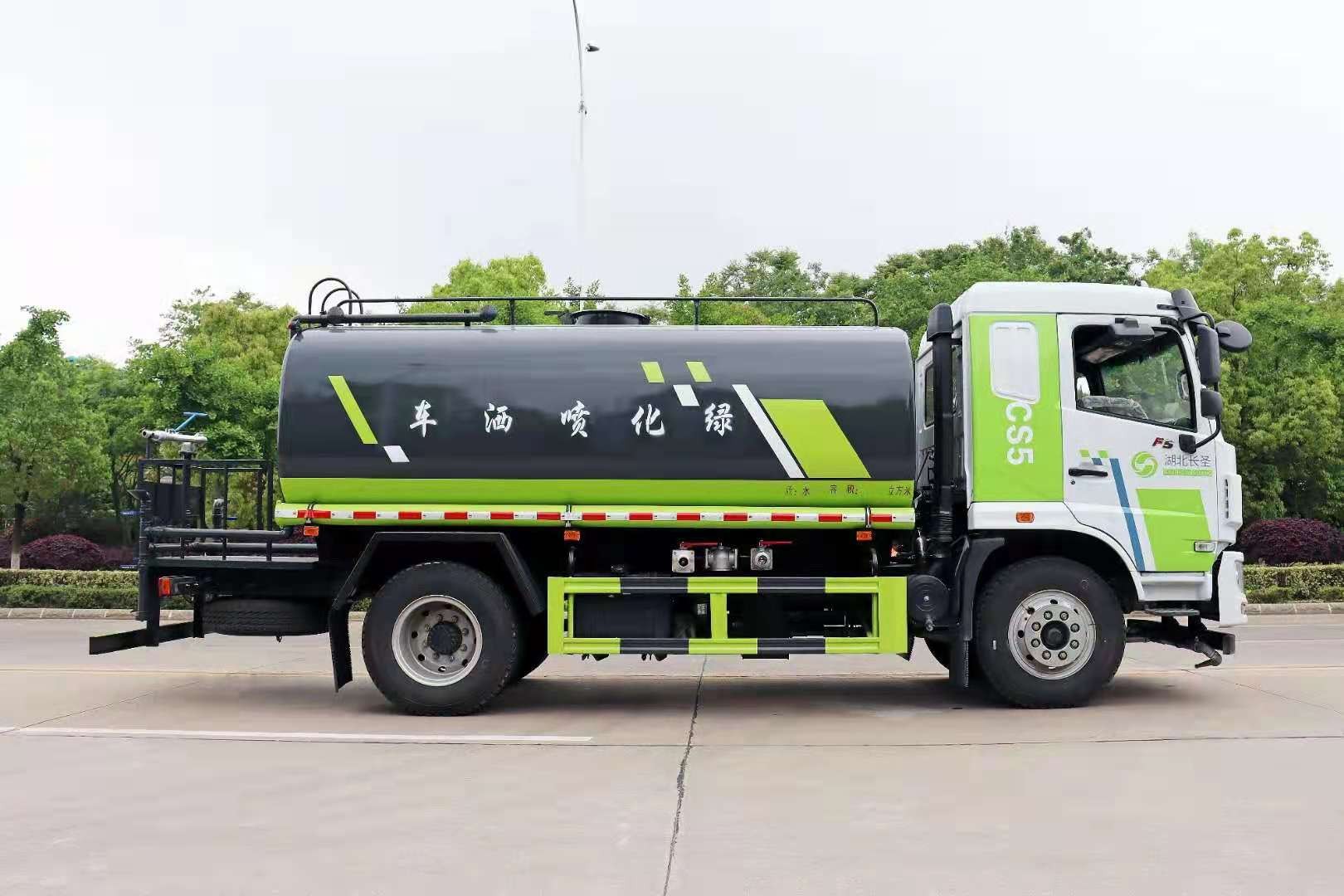 东风华神12吨洒水车