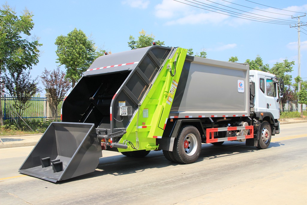 东风D9压缩垃圾车