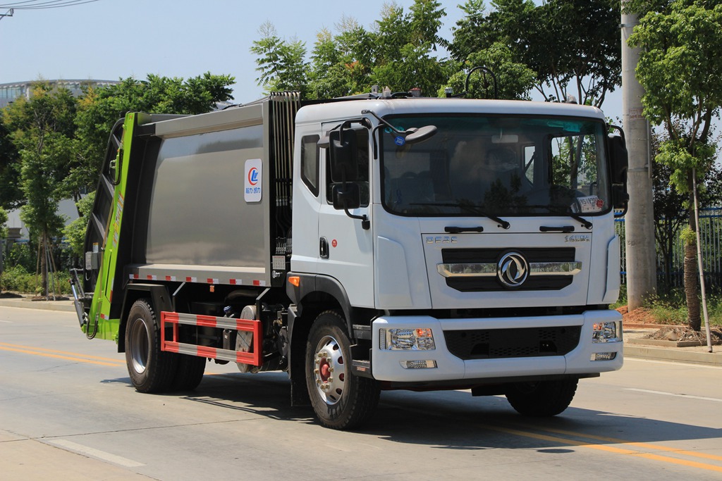 东风D9压缩垃圾车