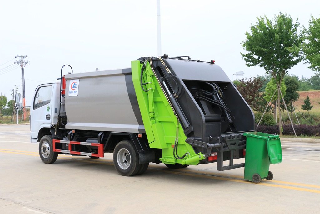 小福瑞卡压缩垃圾车
