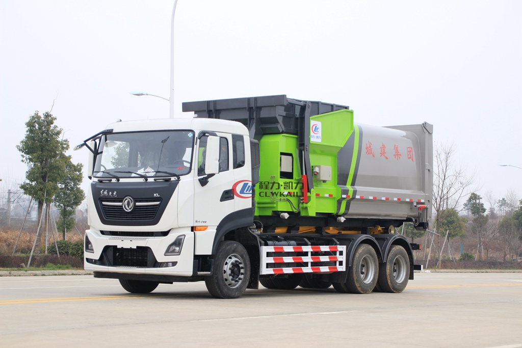 东风天龙后双桥勾臂式垃圾车