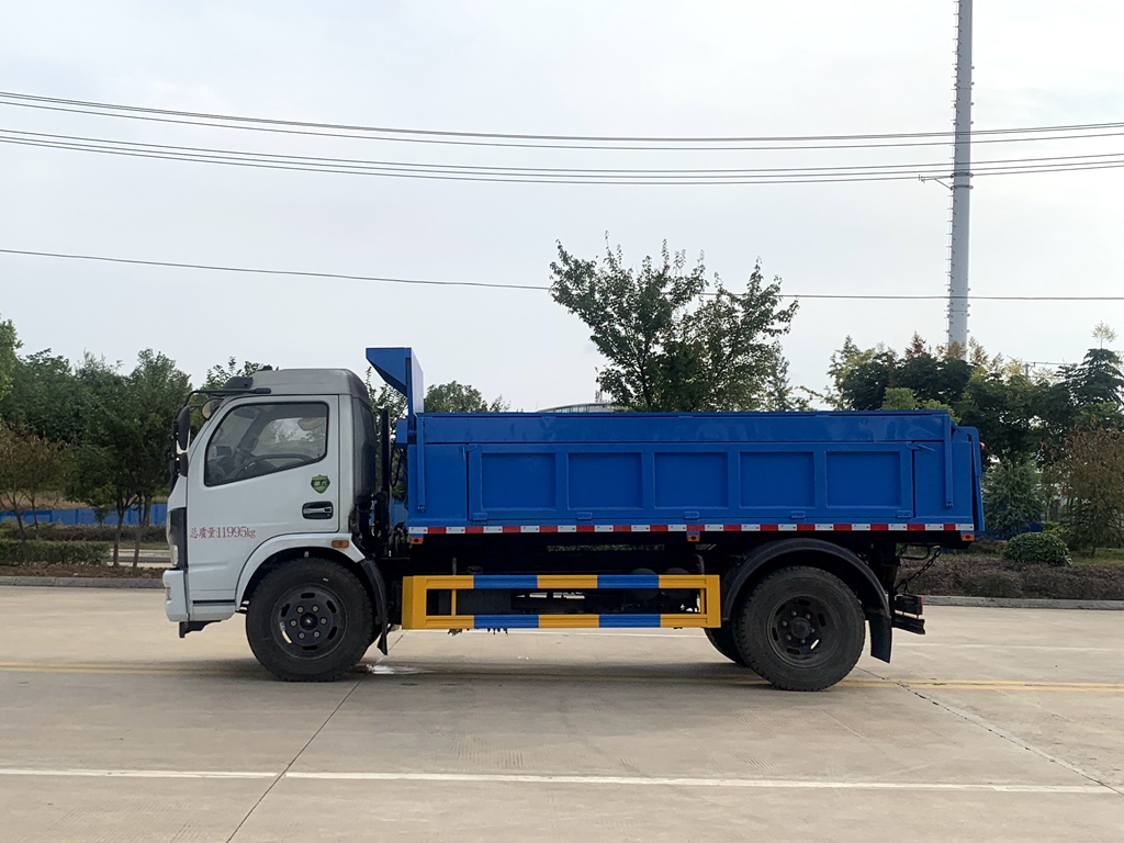 东风多利卡自卸式垃圾车