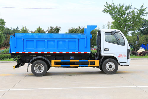 东风D6自卸式垃圾车