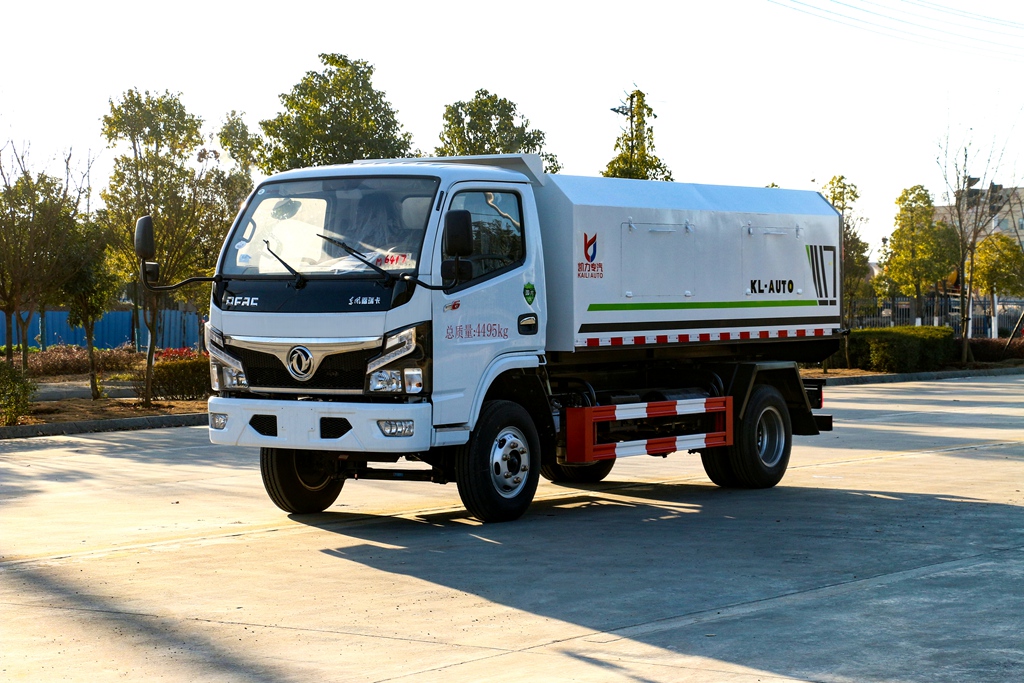 东风小福瑞卡厢式垃圾车