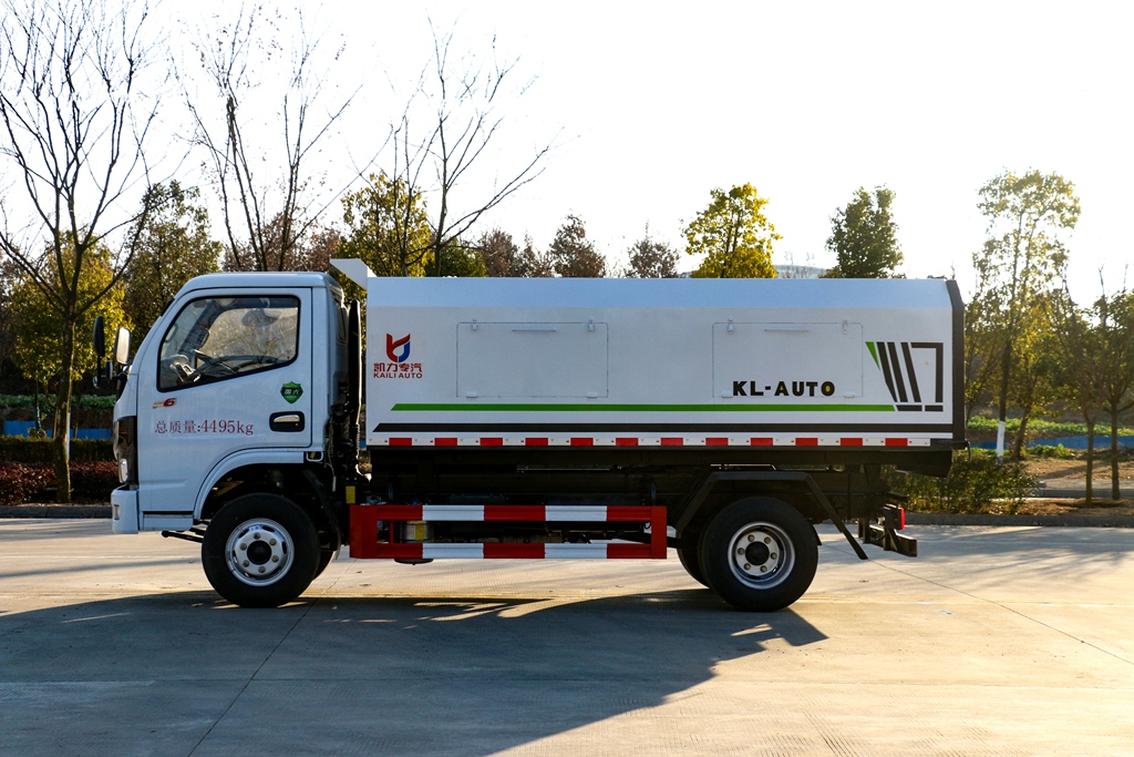 东风小福瑞卡厢式垃圾车