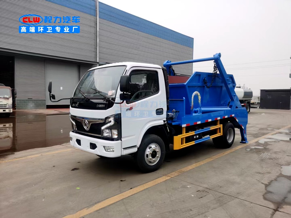 小多利卡摆臂垃圾车