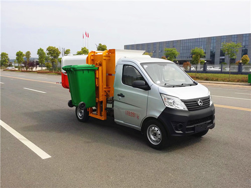 长安3方挂桶垃圾车