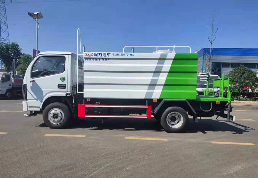 东风福瑞卡抑尘洒水车