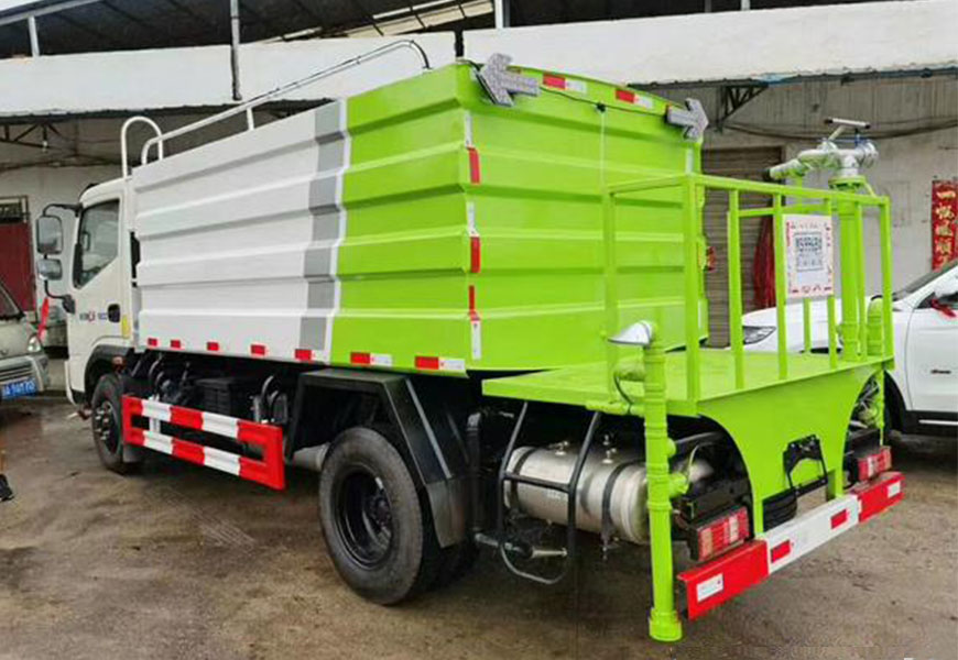 时风7方蓝牌多功能抑尘洒水车后方展示图