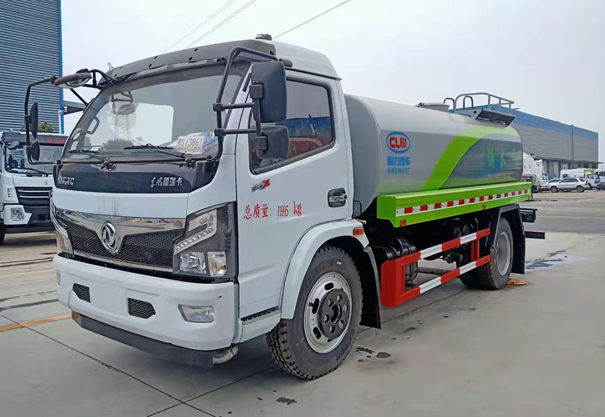 东风福瑞卡洒水车