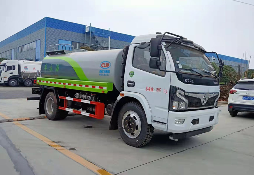 东风福瑞卡洒水车